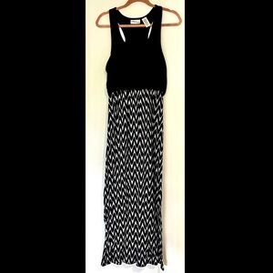 Black and White Geometric Maxi Dress